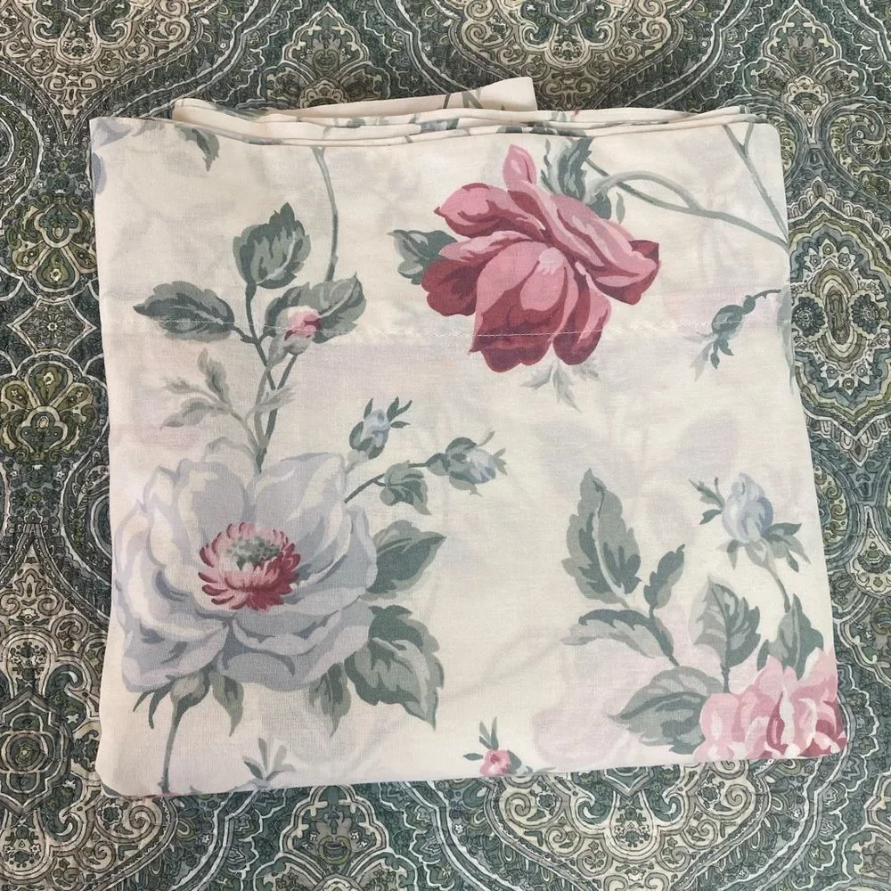 Vintage 70s floral flat sheet romanic pink and white roses